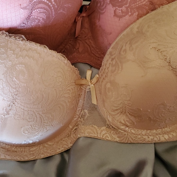 Bra lot 3 for$30 - Picture 4 of 4